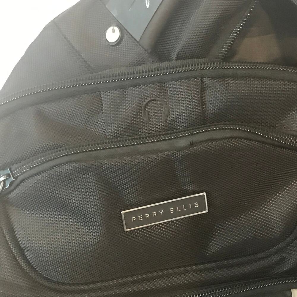 Perry Ellis Padded Laptop Backpack - Picture 2 of 6